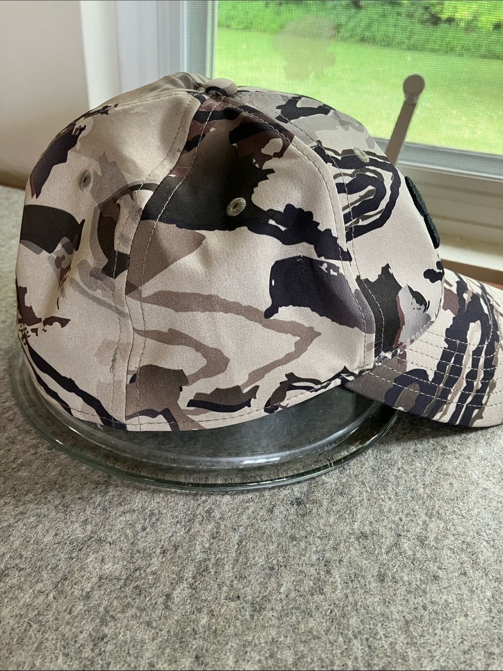 STORM UNDER ARMOR CAMO CAP
NWOT SIZE XL/XXL - Picture 4 of 11